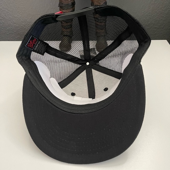 RIOT SOCIETY: TOKYO Geisha Skull Black Mesh Trucker Hat - Picture 4 of 8